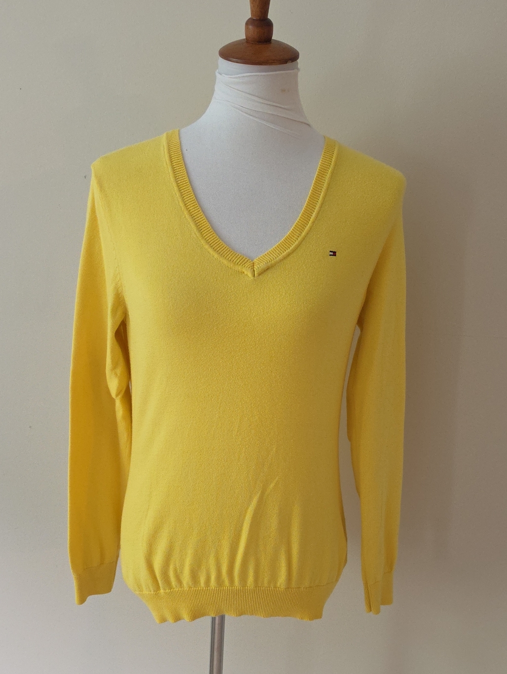 Tommy Hilfiger Prima Cotton Blend Yellow V-Neck Women's Sweater